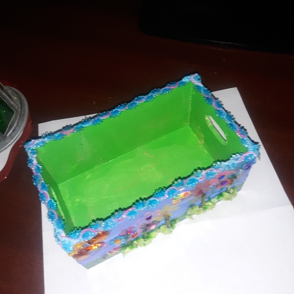 Hand painted decorated wood box - Picture 2 of 3